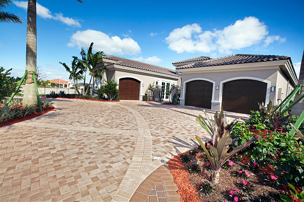 Best Professional Driveway Pavers  in Tunica, MS